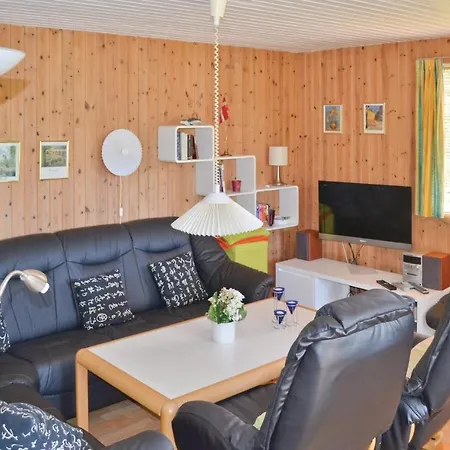 3 Bedroom Gorgeous In Vaeggerlose *